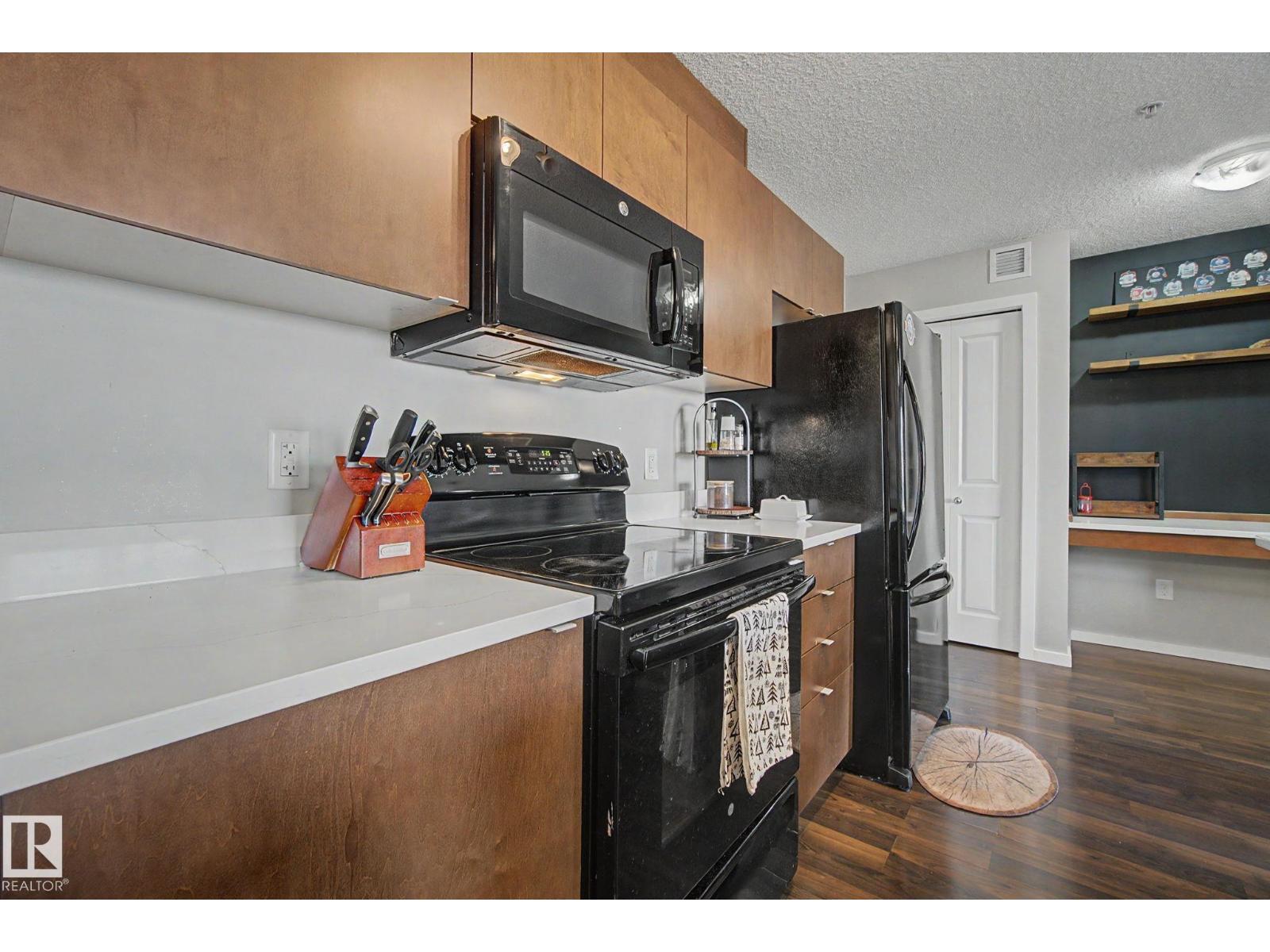 #334 504 ALBANY WY NW, Edmonton