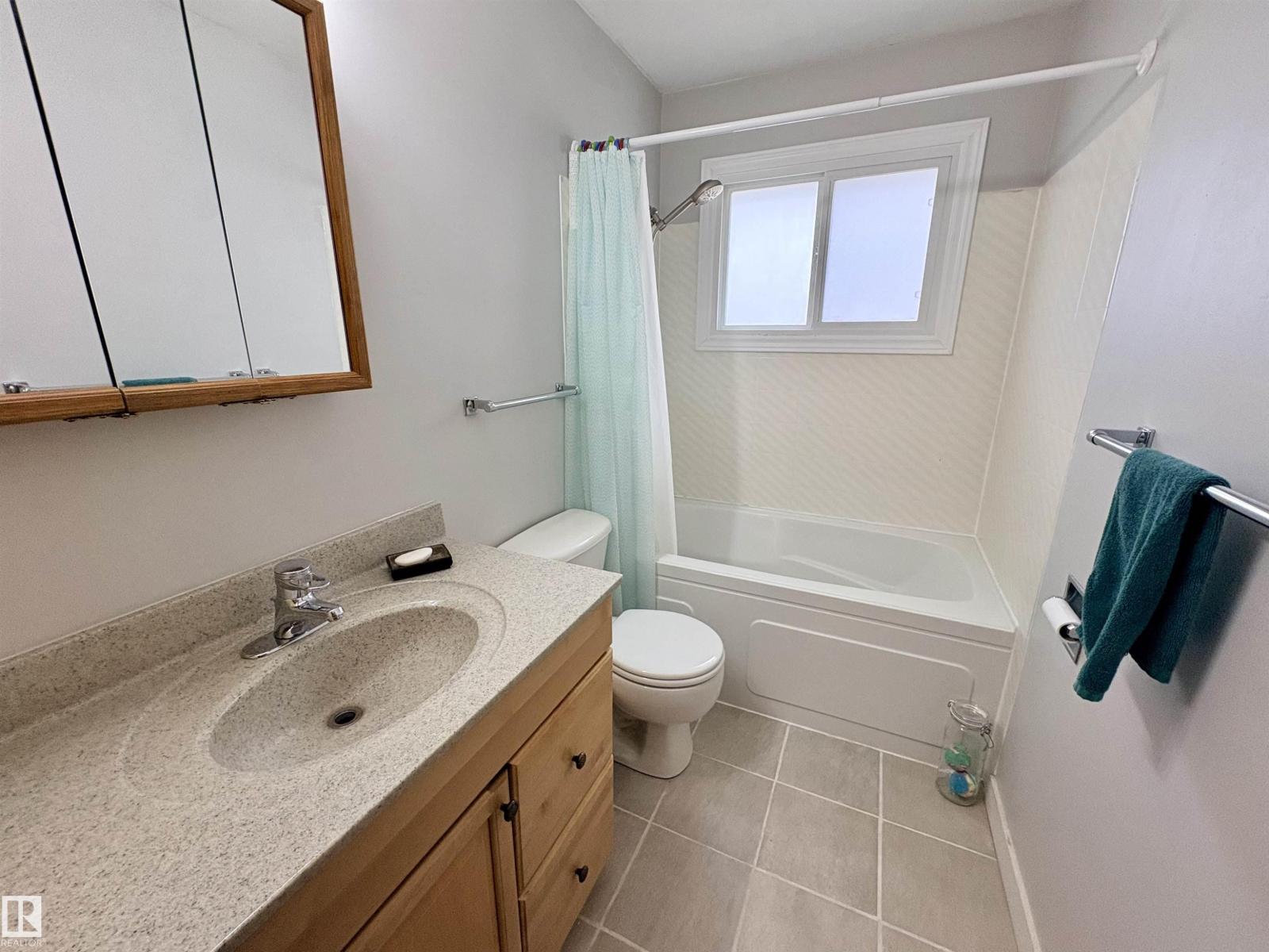 9103 131 AV NW - 19