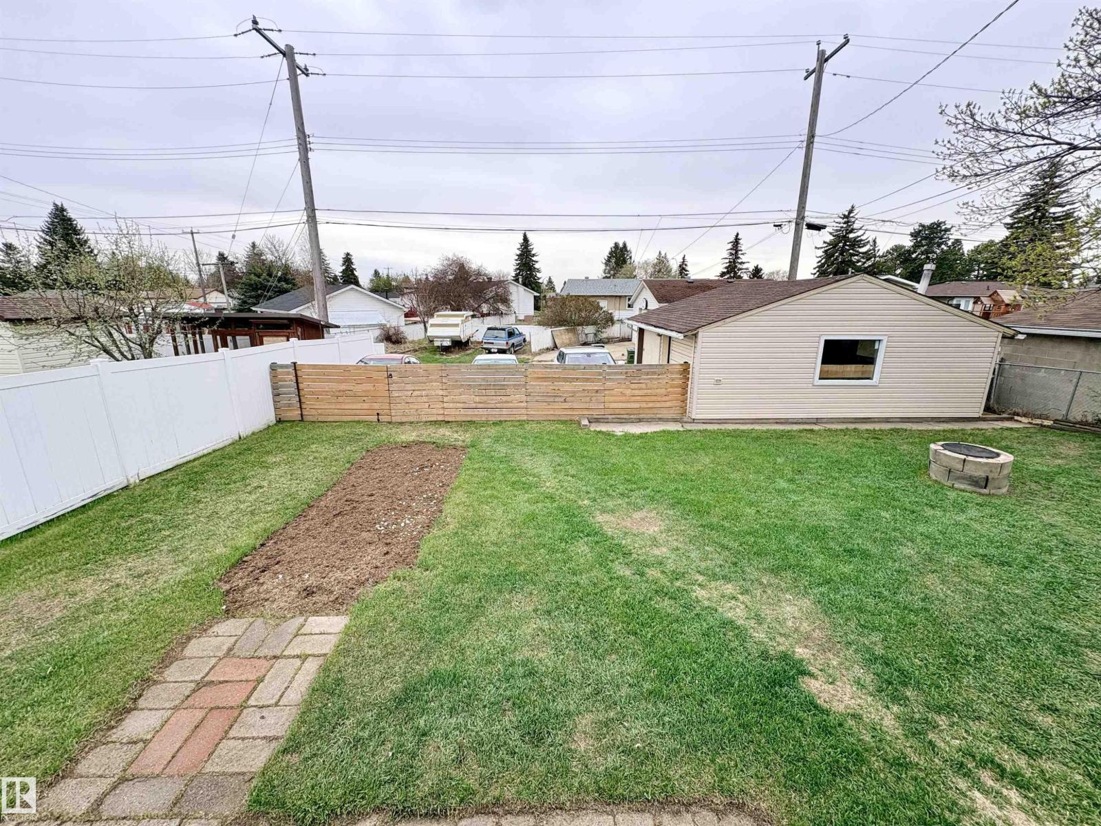 9103 131 AV NW - 52