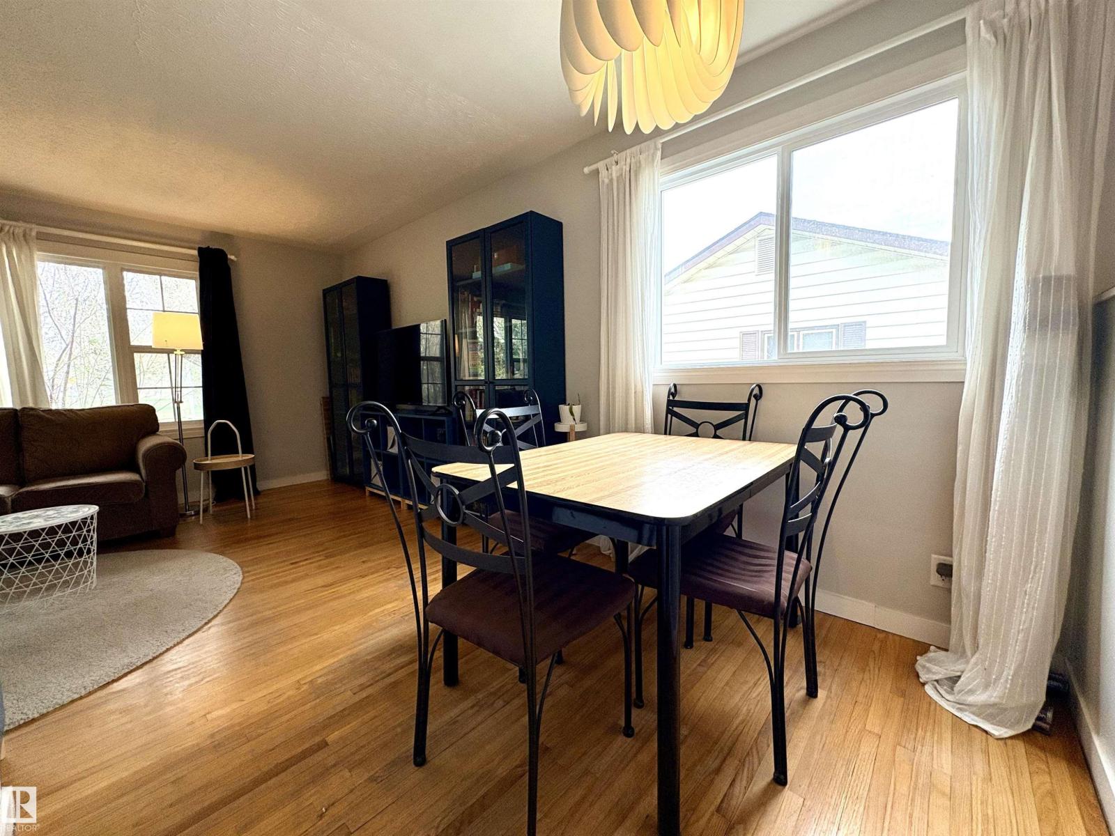 9103 131 AV NW - 8