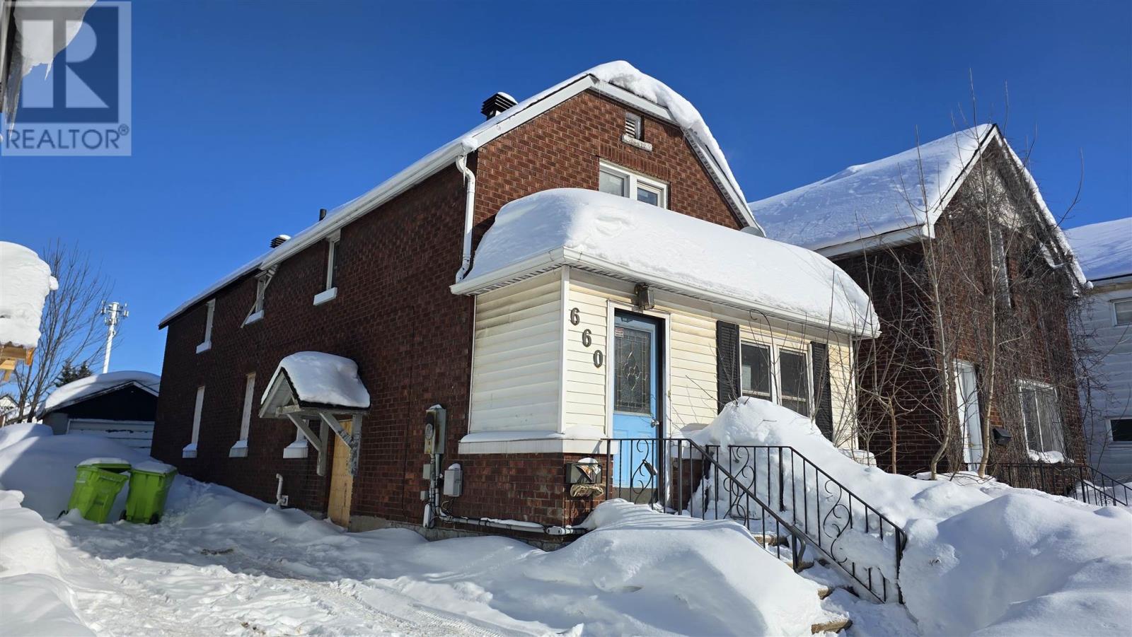 660 Queen ST W - Image 3