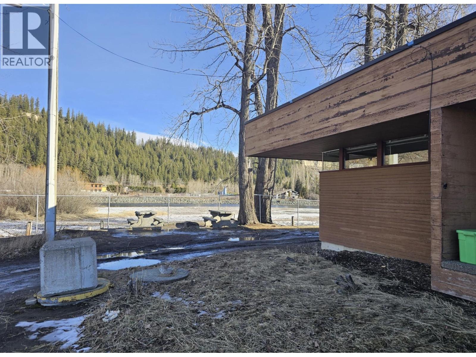 Kitchen of 1650 RIVER ROAD · Prince George, BC