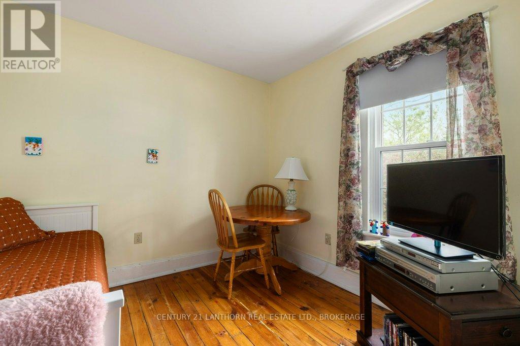 20 ANN STREET - 24