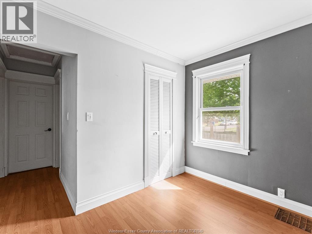 962 MERRITT, Windsor, Ontario, N9B3C5 — Photo 2