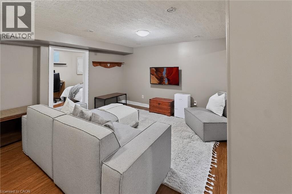 3212 ROSEVILLE Road - 37