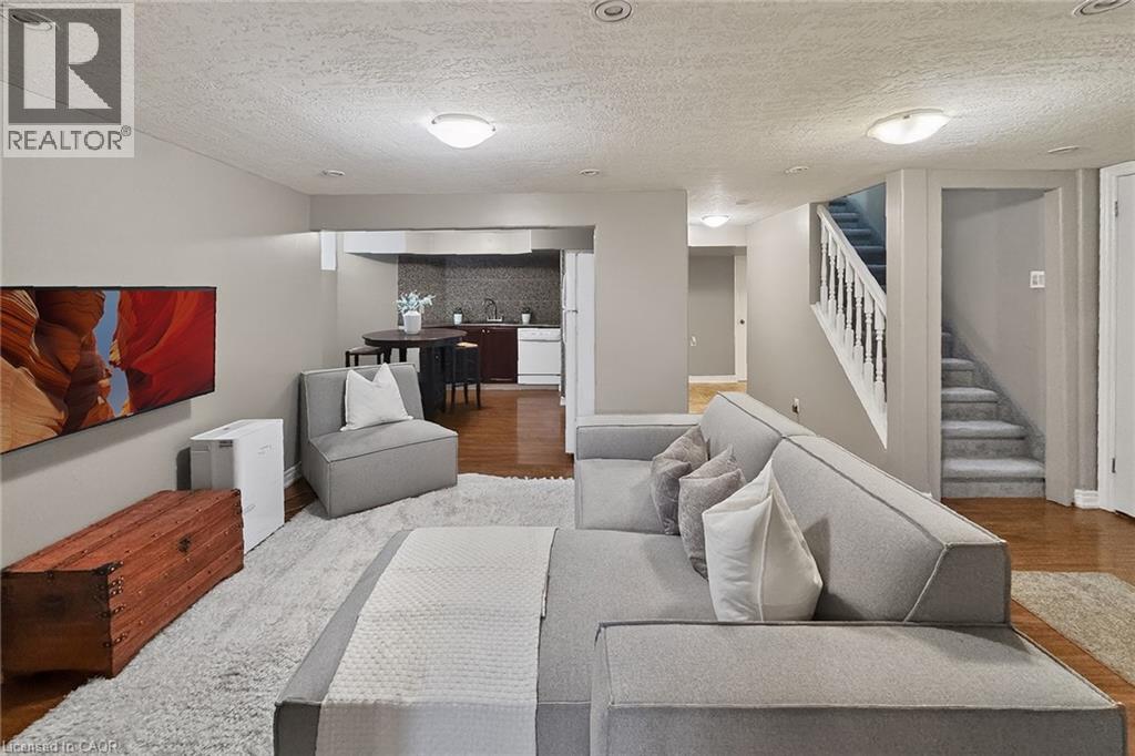 3212 ROSEVILLE Road - 38