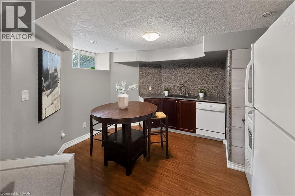 3212 ROSEVILLE Road - 39