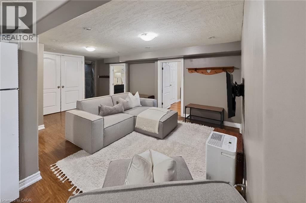 3212 ROSEVILLE Road - 43