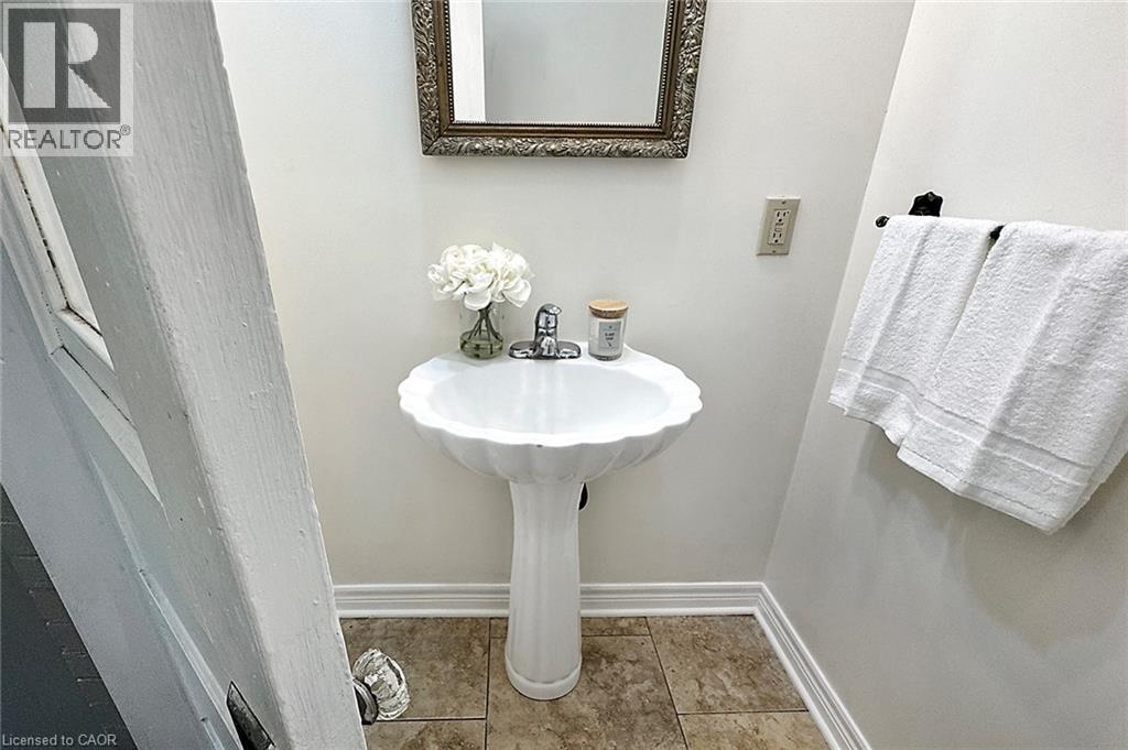 3212 ROSEVILLE Road - 48