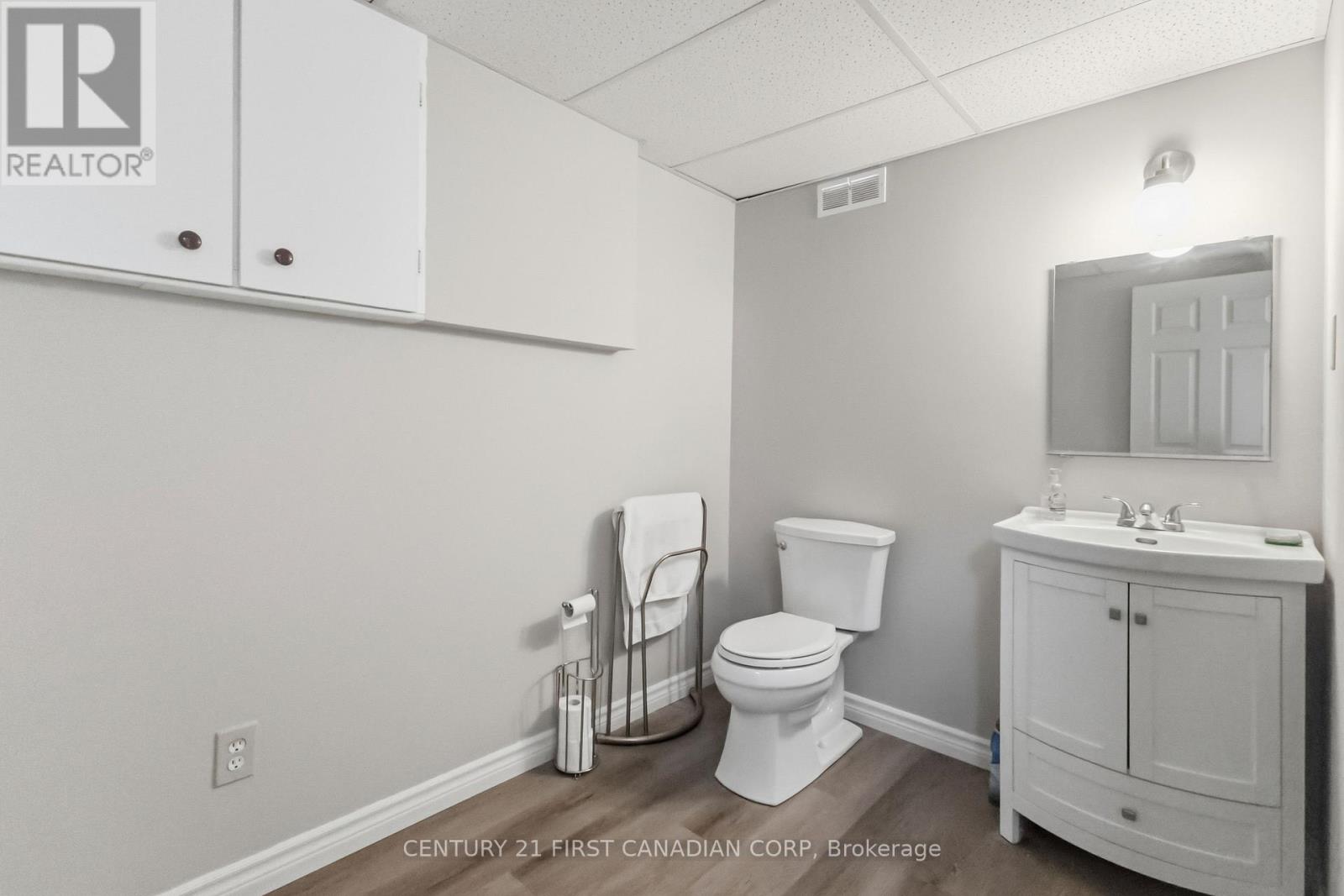 685 LADYBROOK CRESCENT - 17