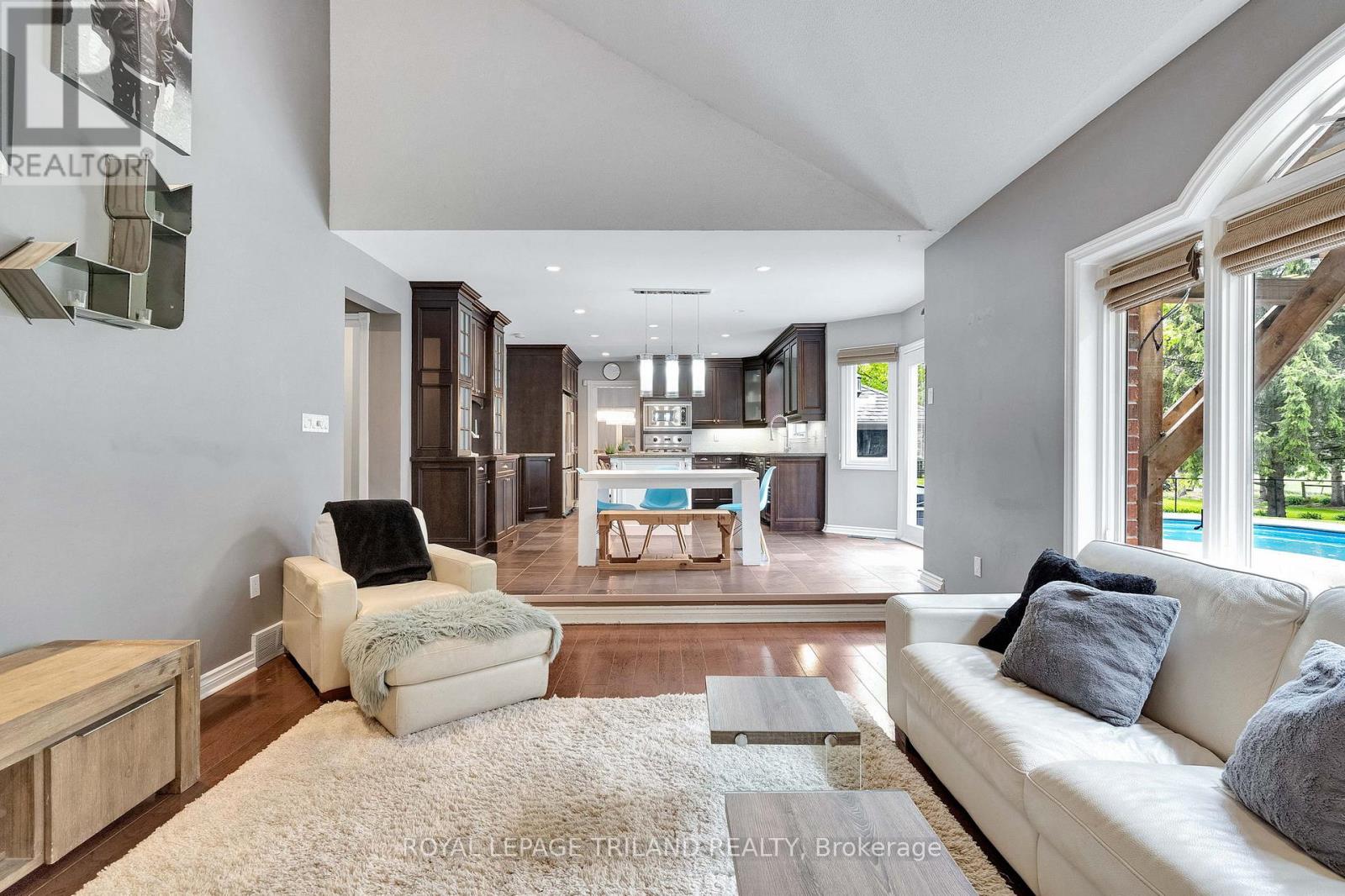 148 SALISBURY DRIVE - 22