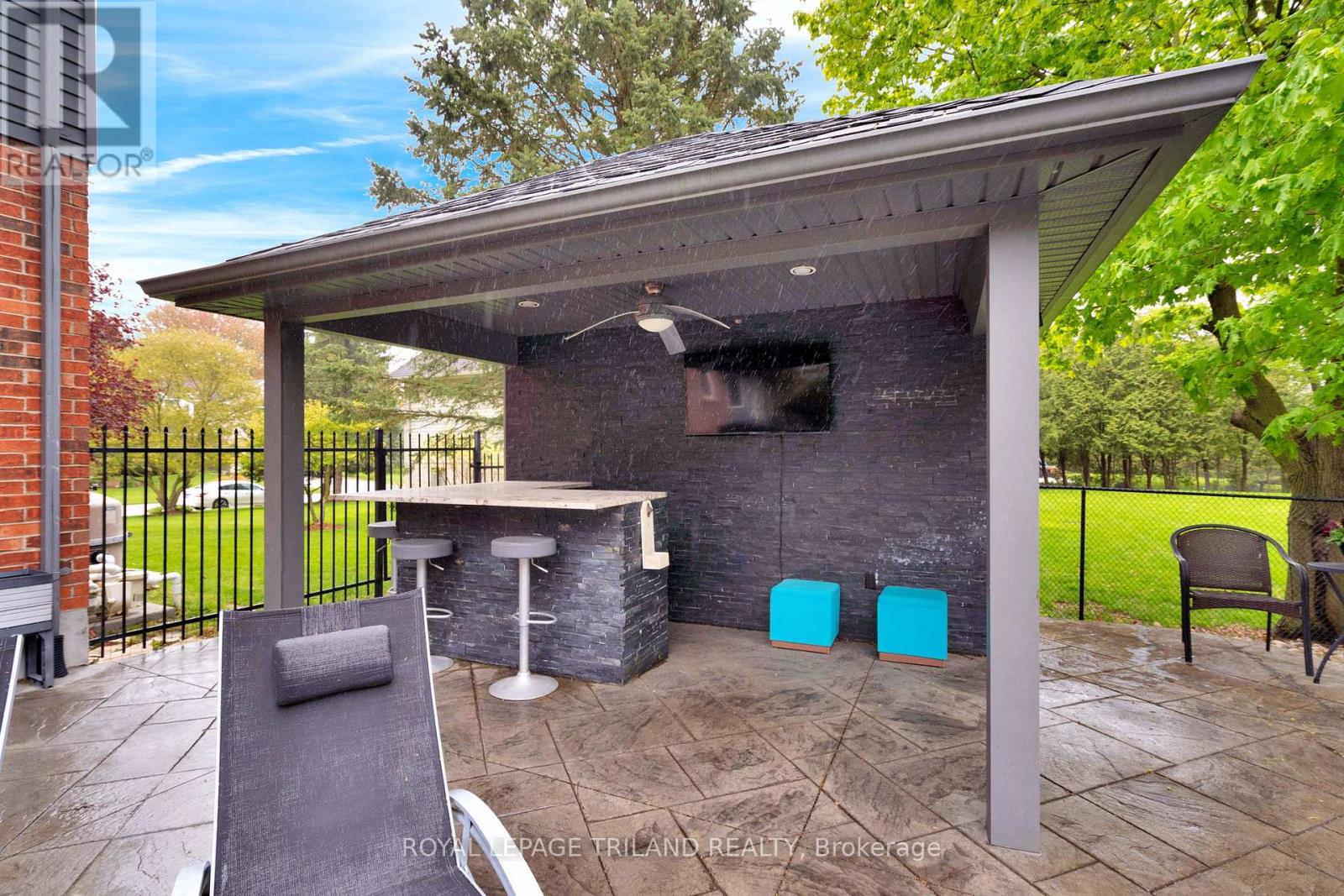 148 SALISBURY DRIVE - 46