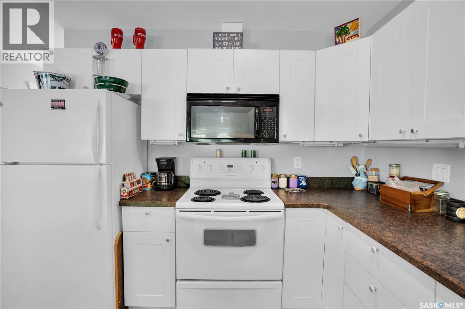 607 Brighton STREET - 10