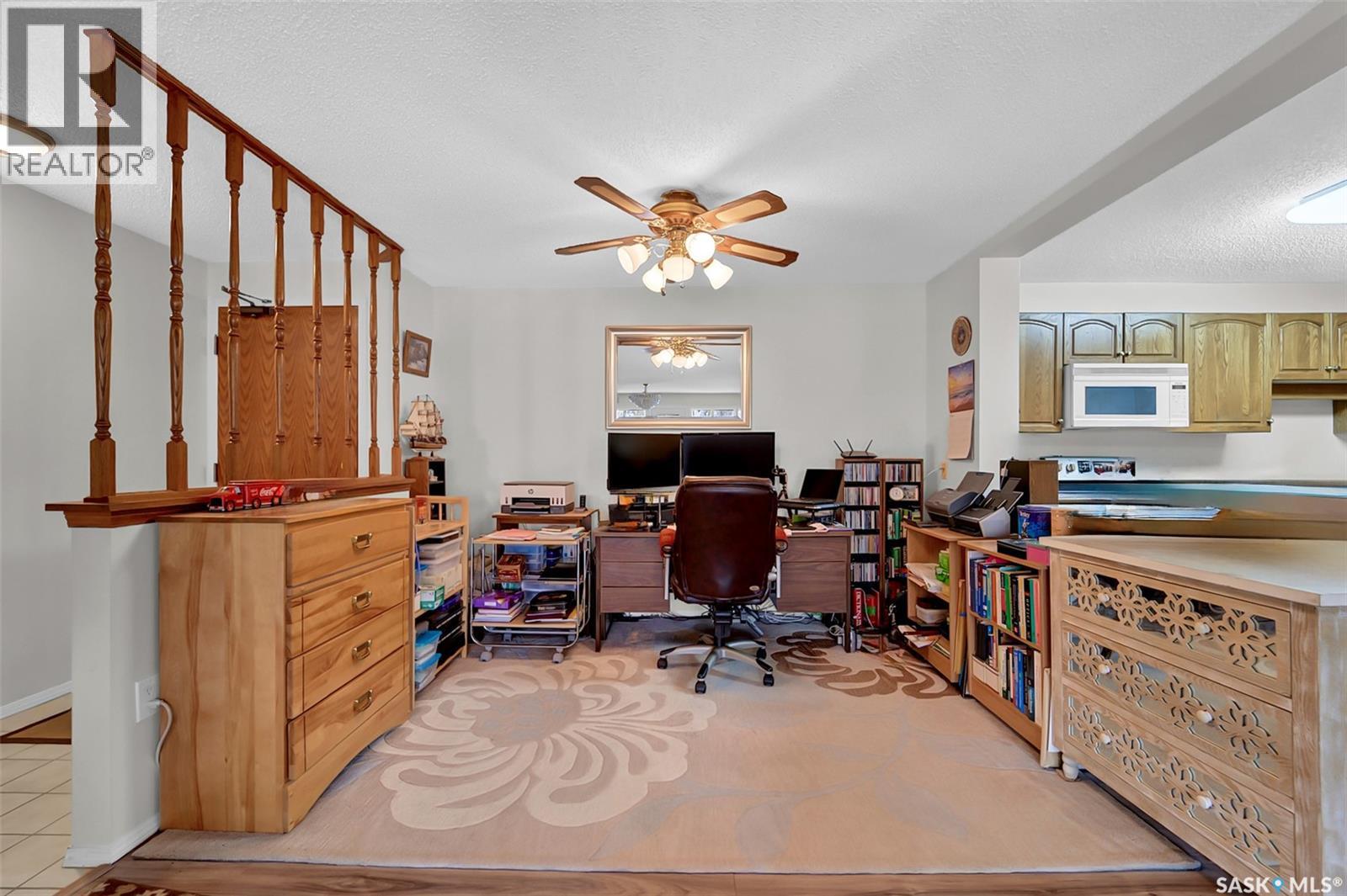 #310 520 3rd AVENUE N - 11