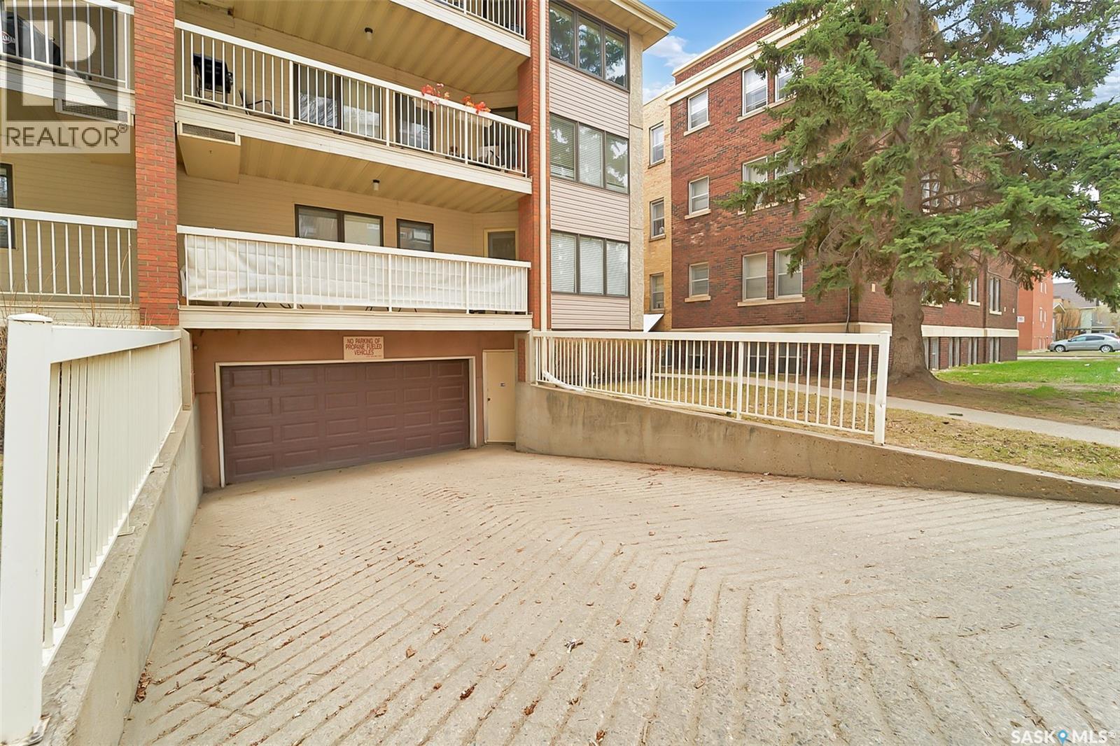 #310 520 3rd AVENUE N - 44