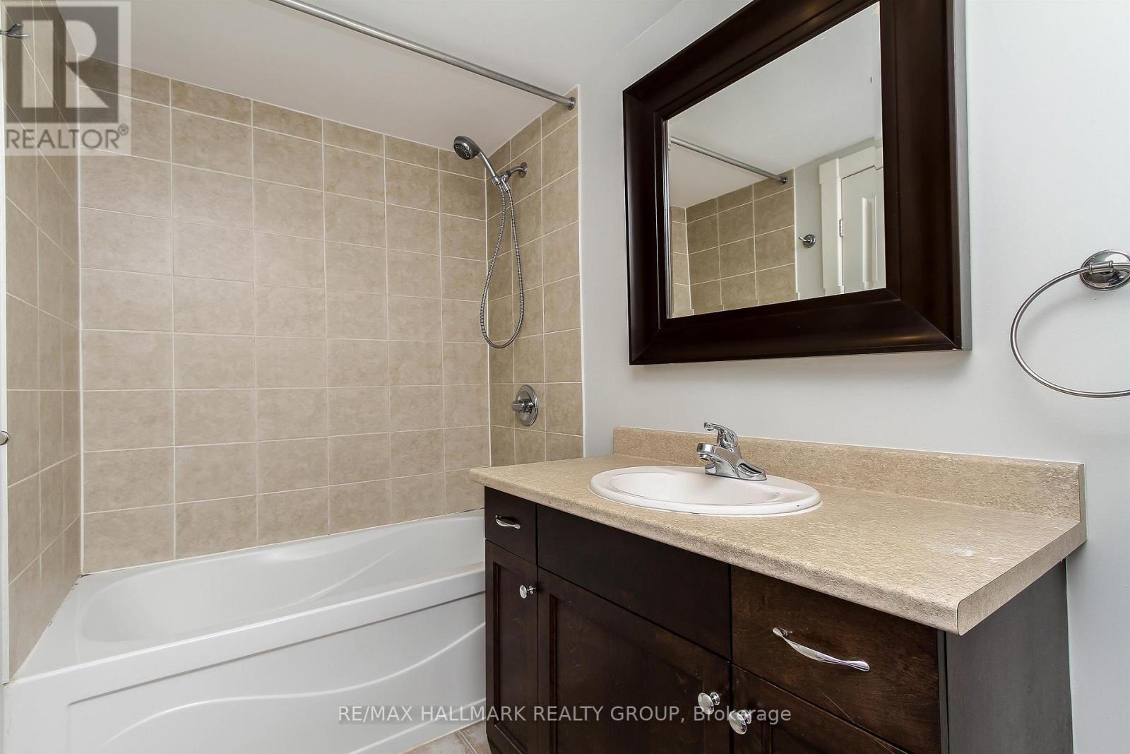 #B307 124 GUIGUES AVENUE - 14