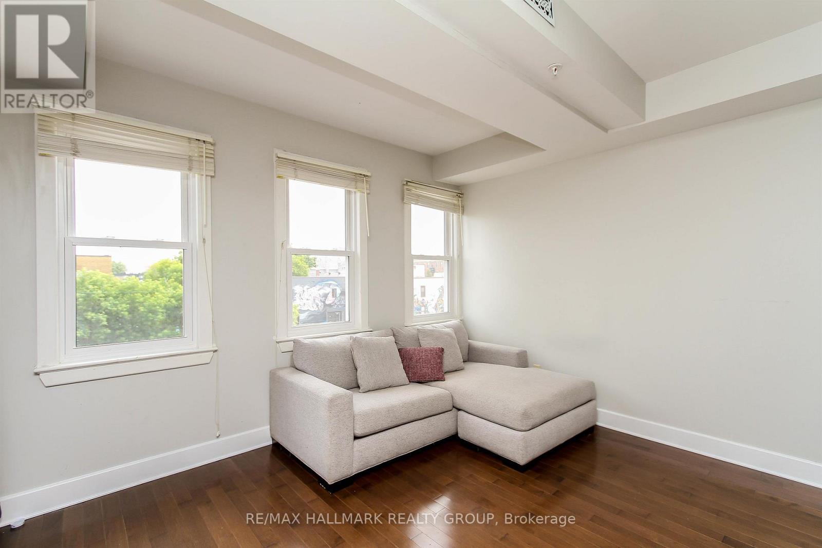 #B307 124 GUIGUES AVENUE - 4