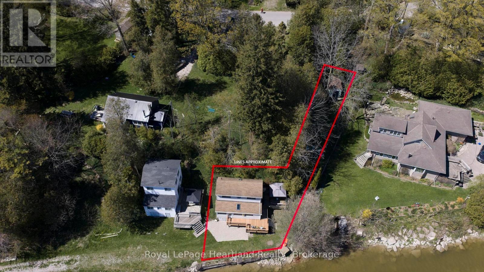 9 MAPLE LANE - 37