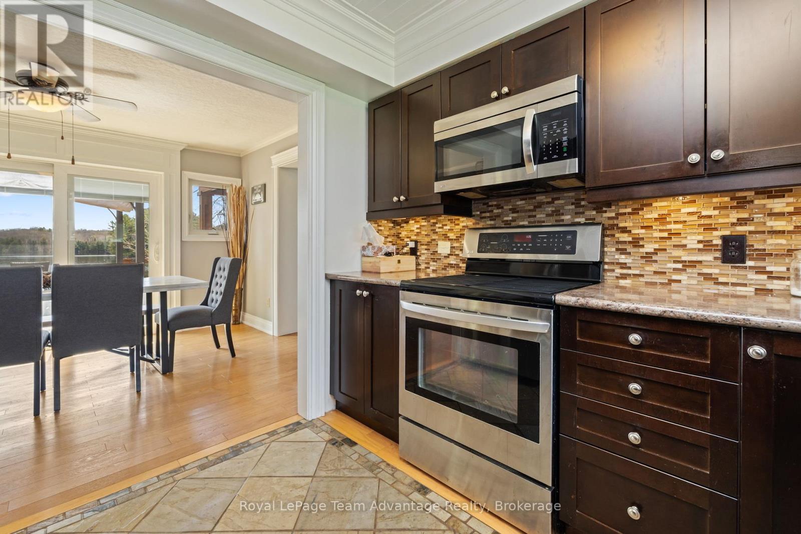 1 WREN PLACE - 13