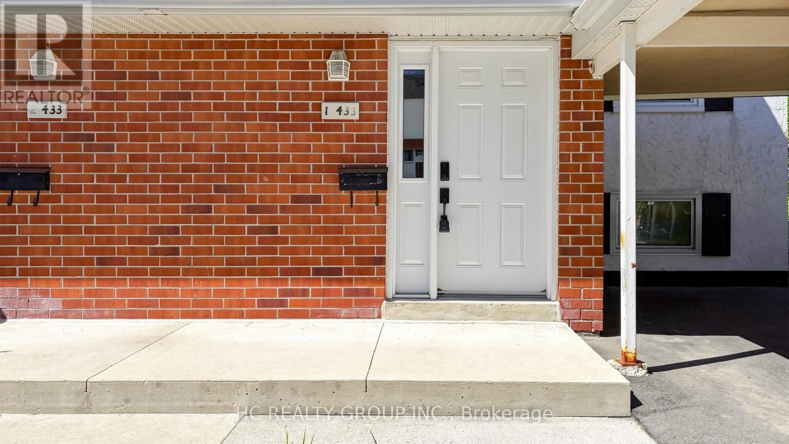 #1 433 KEATS WAY - 3