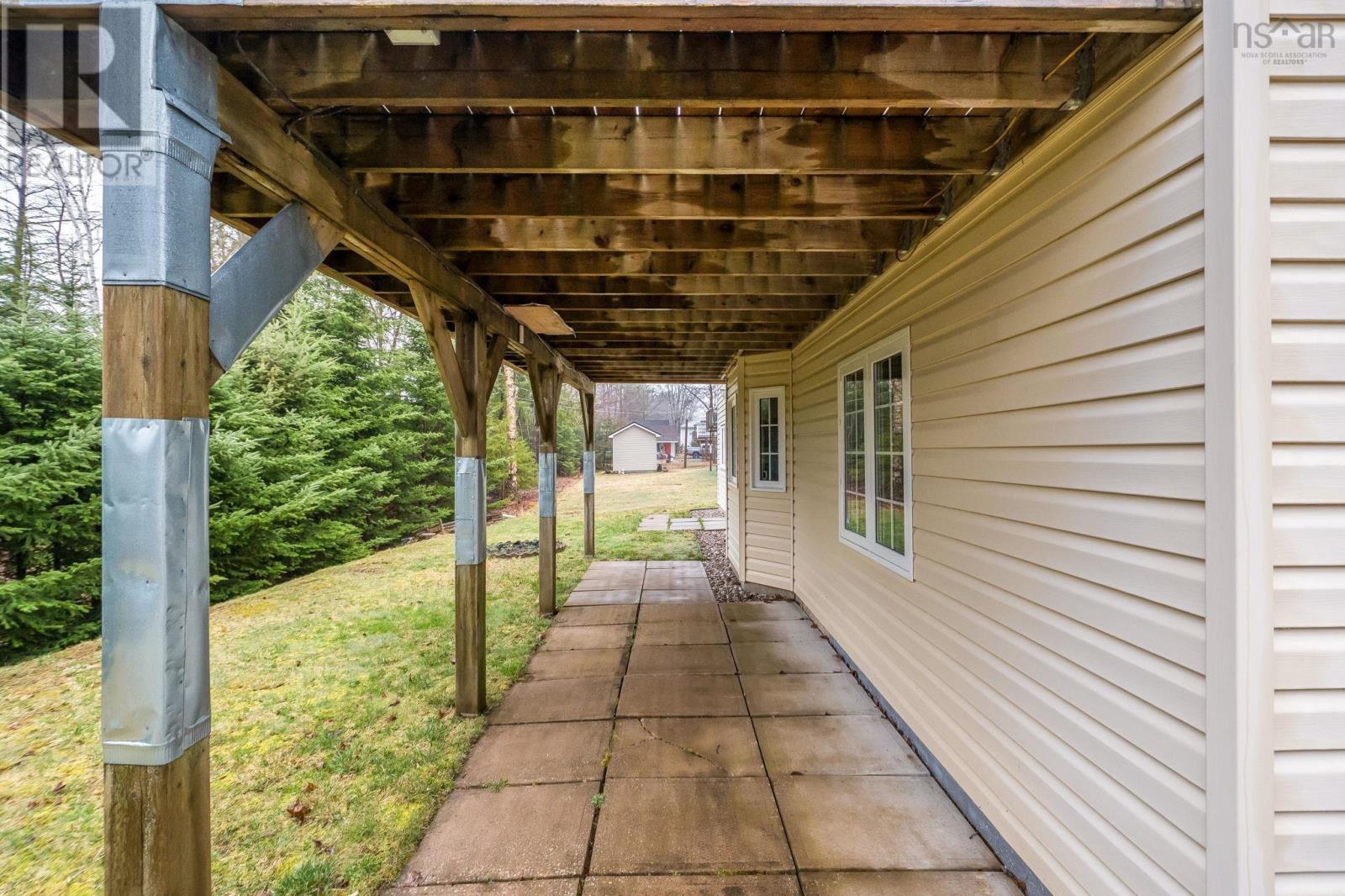 114 Mayfair Drive - 38
