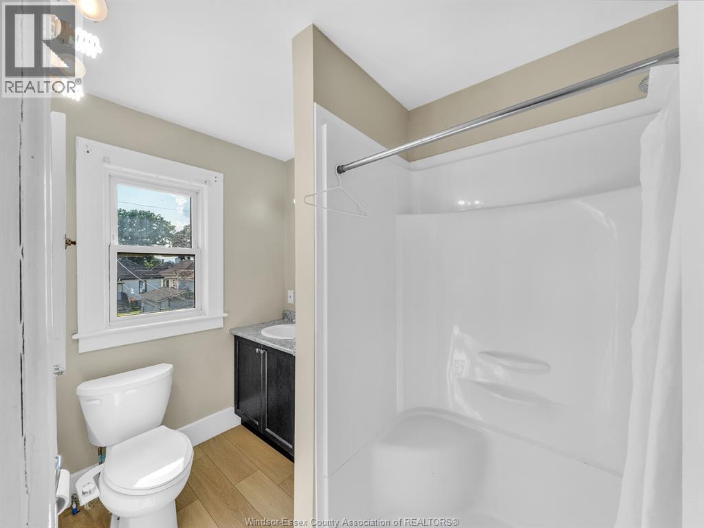 1077 Moy AVENUE, Windsor, Ontario, N9A2P2 — Photo 6