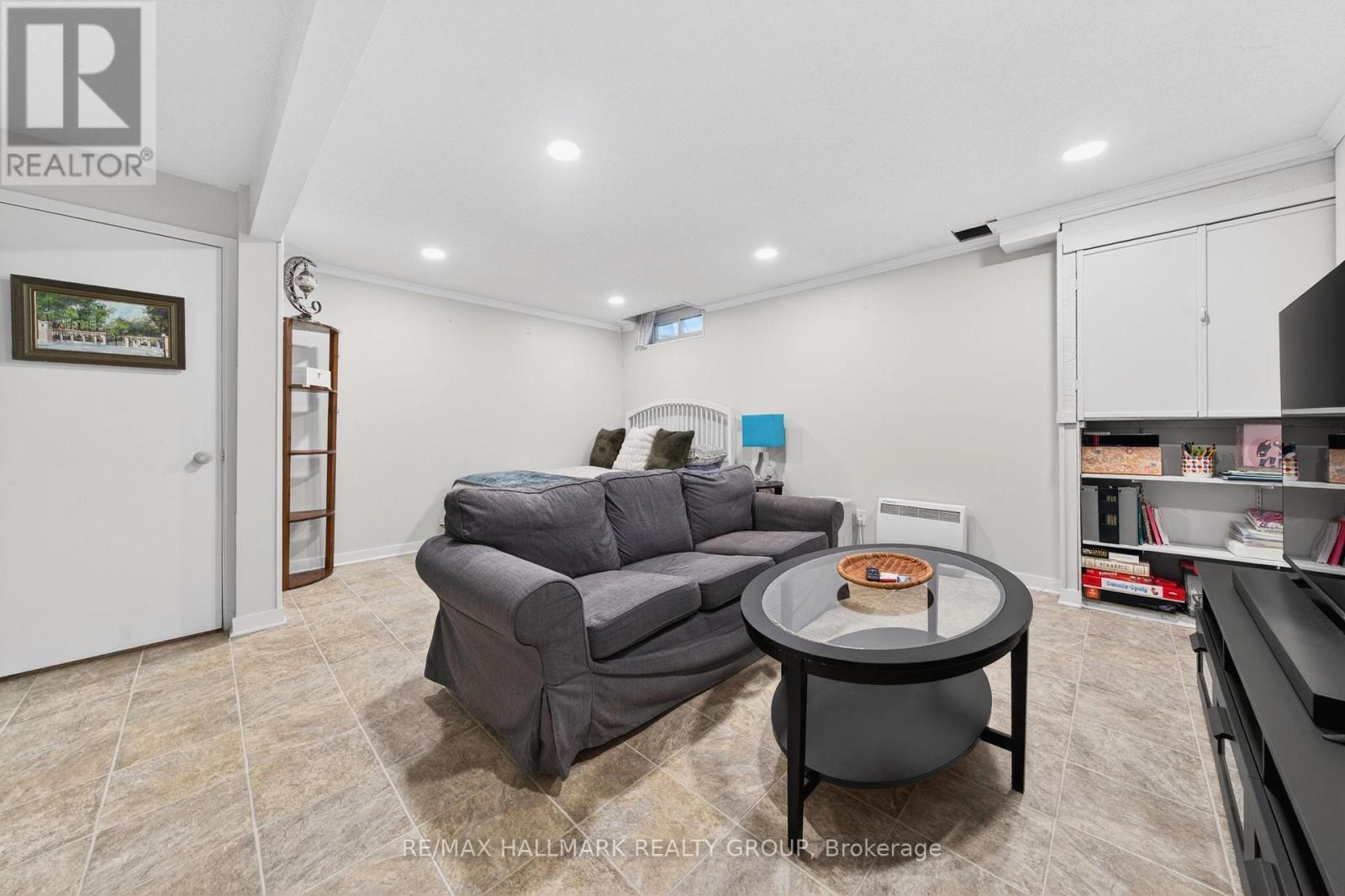#8 740 MORIN STREET - 40