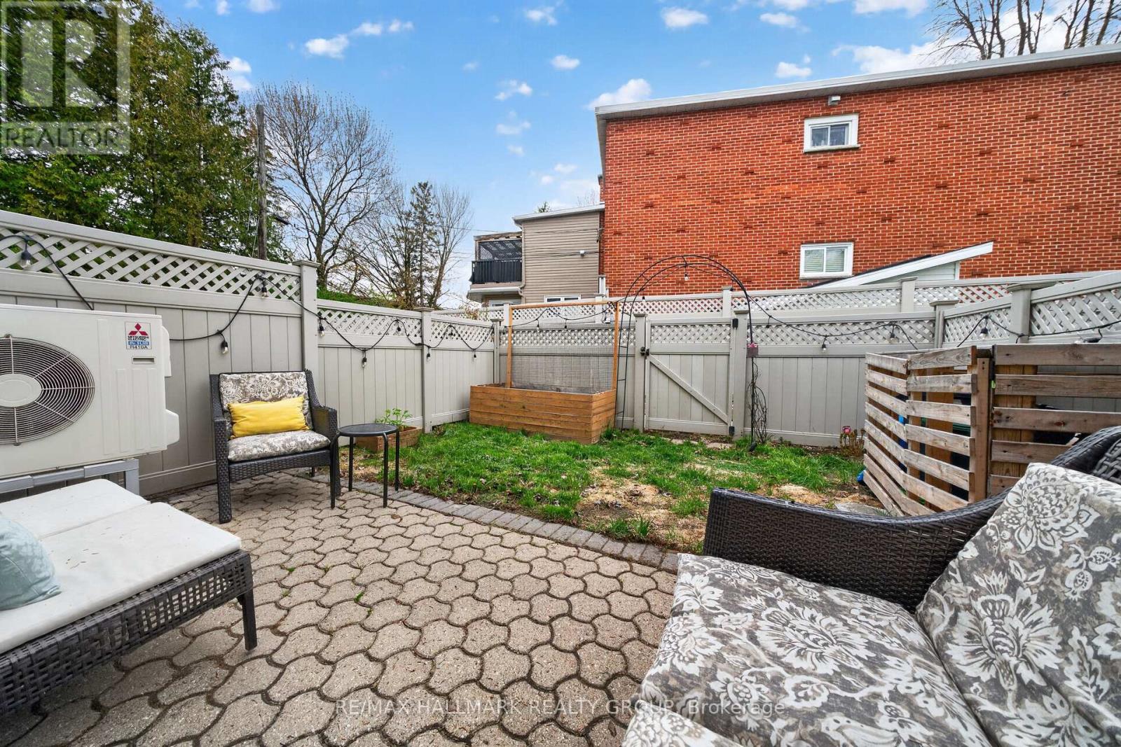#8 740 MORIN STREET - 47