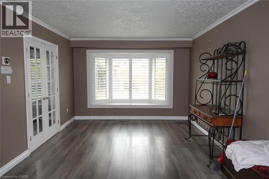 #9 5475 LAKESHORE Road E - 15
