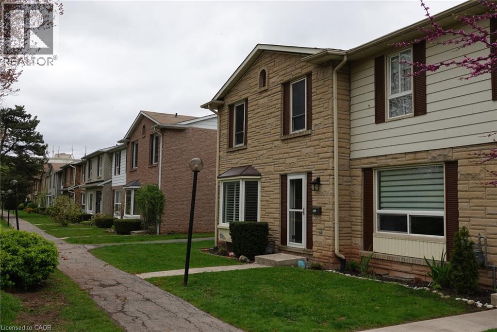 #9 5475 LAKESHORE Road E - 2