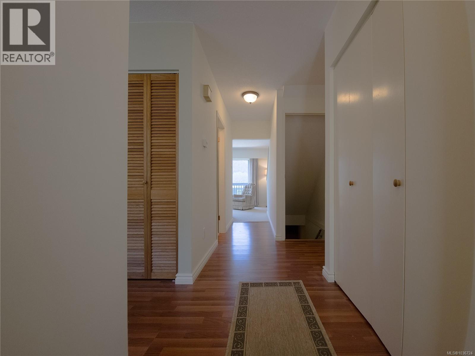 75 McKay Cres - 3