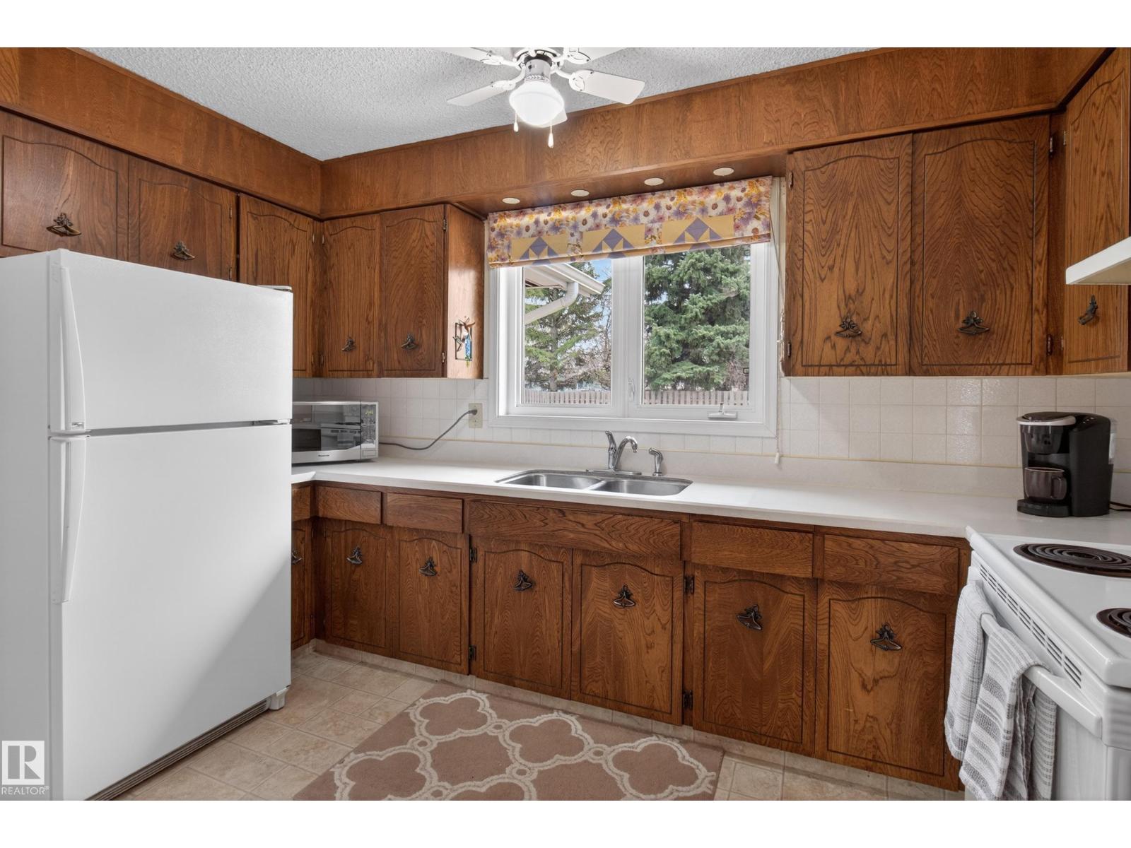 14 GILLINGHAM CR, Sherwood Park