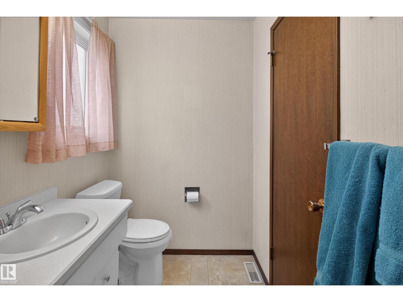 14 GILLINGHAM CR, Sherwood Park