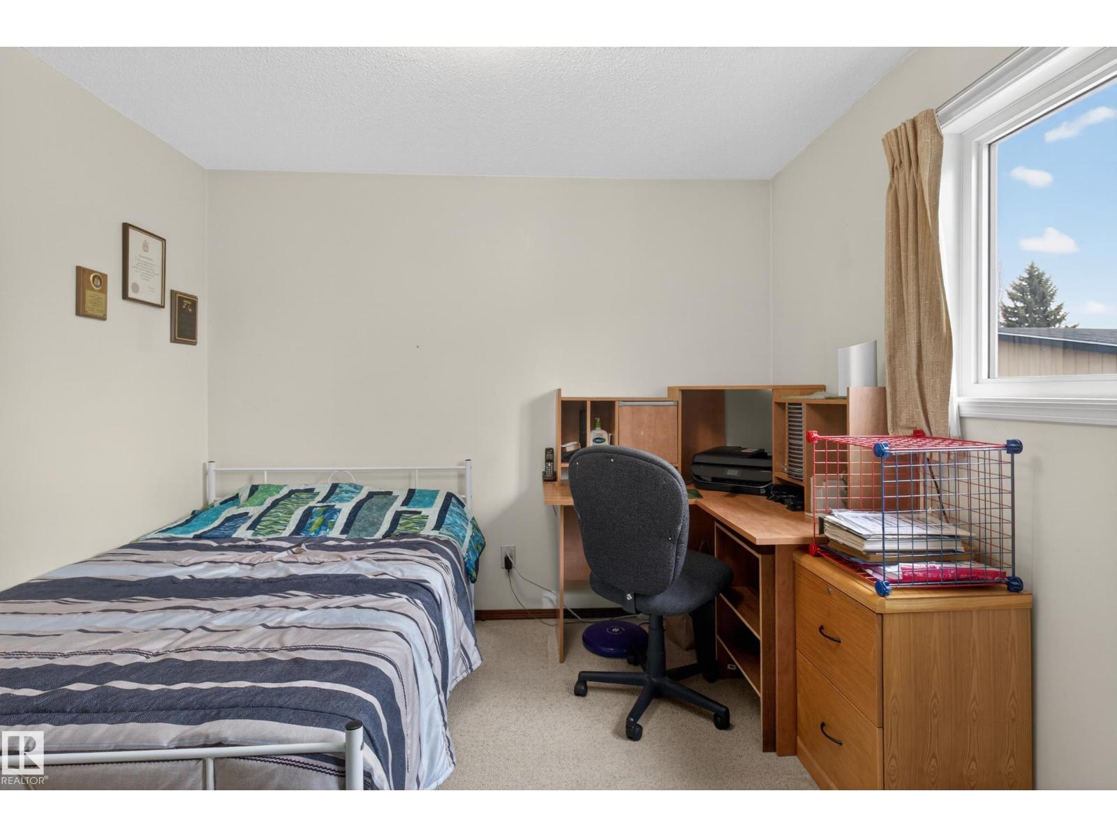 14 GILLINGHAM CR, Sherwood Park