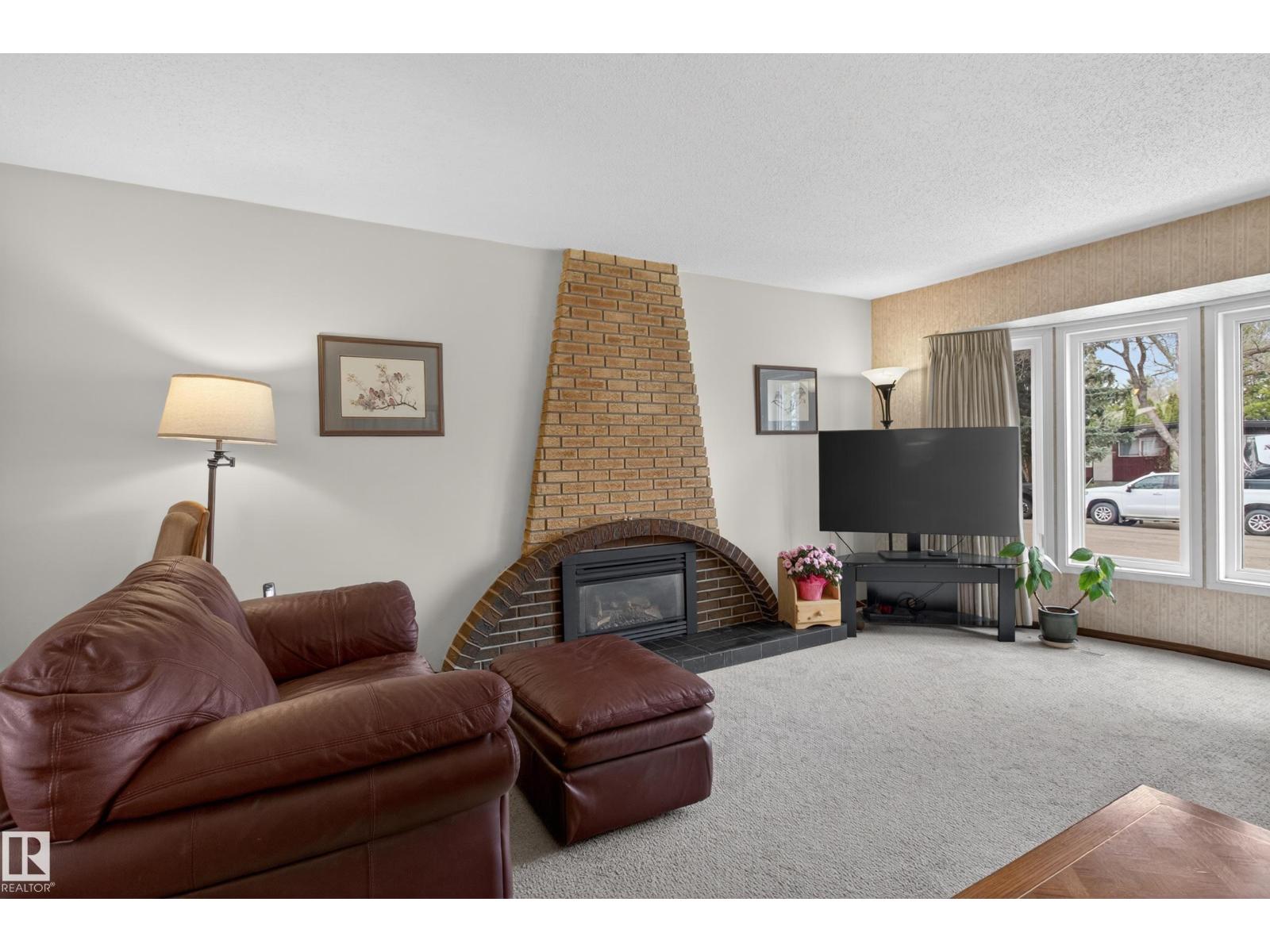 14 GILLINGHAM CR, Sherwood Park