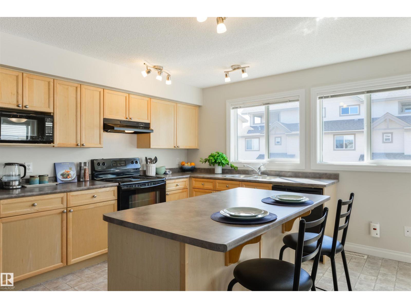 #67 12050 17 AV SW, Edmonton