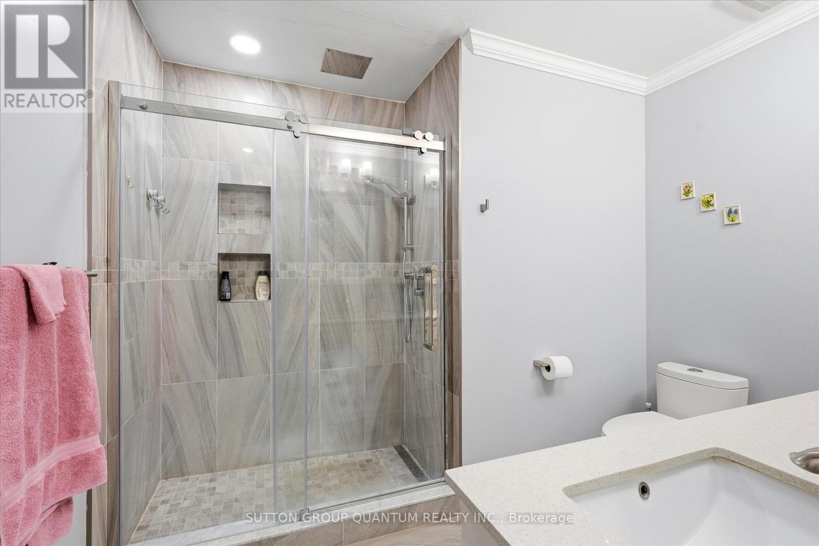 #10A 1064 QUEEN STREET W - 20