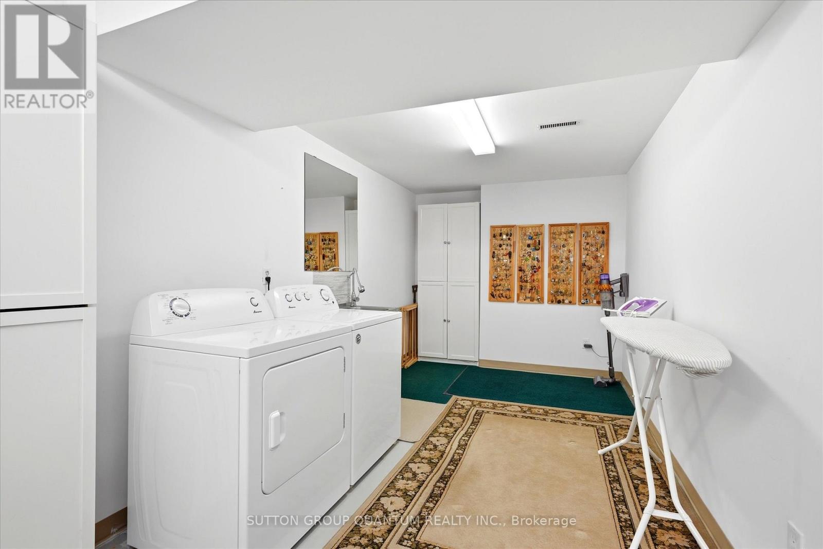 #10A 1064 QUEEN STREET W - 24