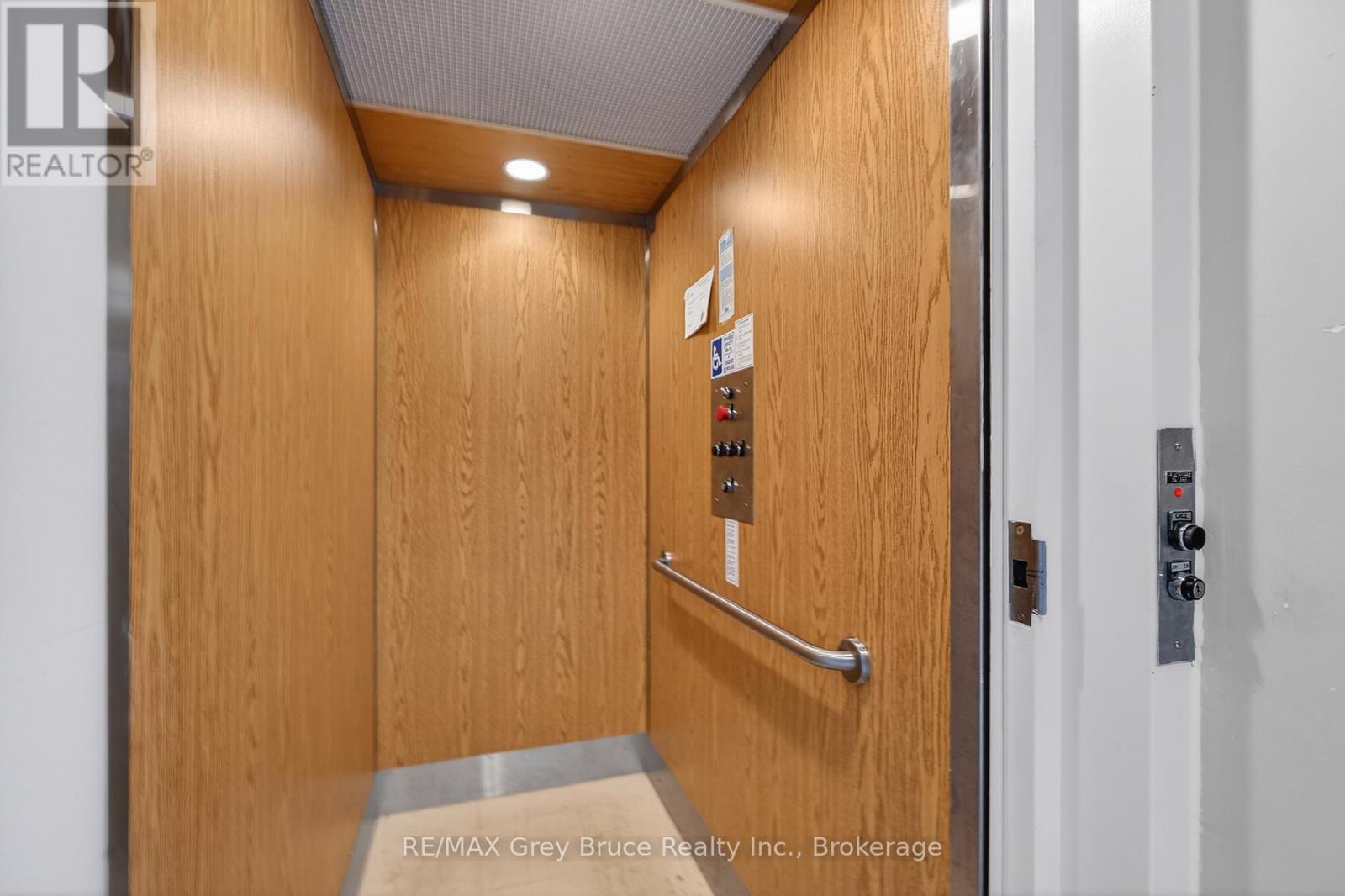 UNIT 6 - 355 PRINCESS STREET - 31