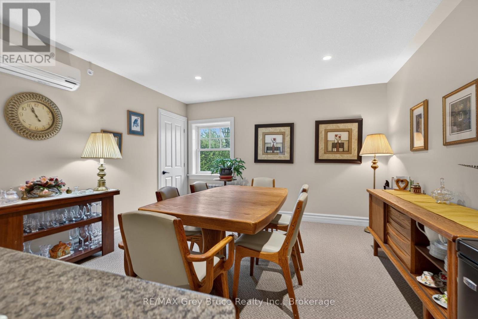 UNIT 6 - 355 PRINCESS STREET - 32