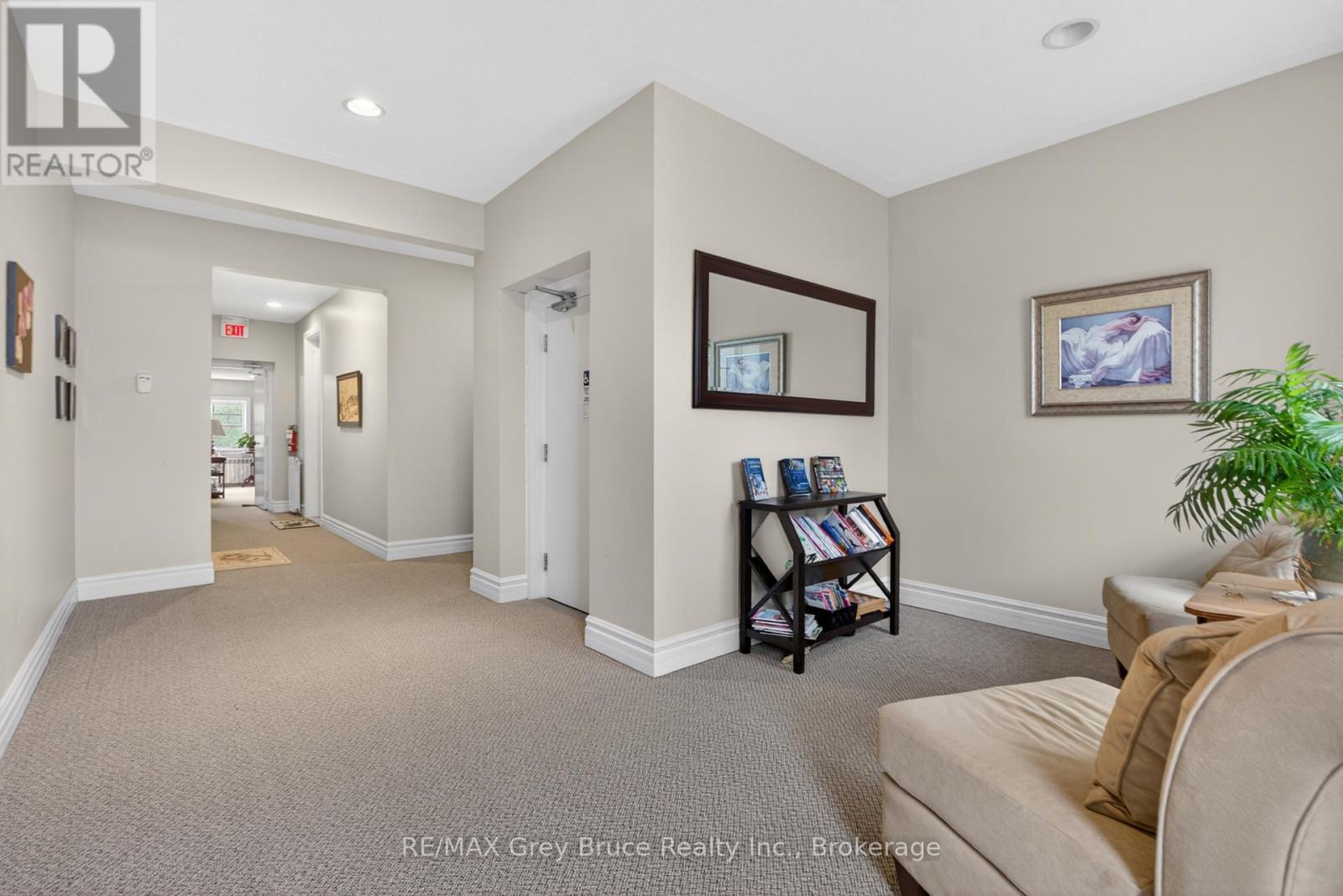 UNIT 6 - 355 PRINCESS STREET - 30