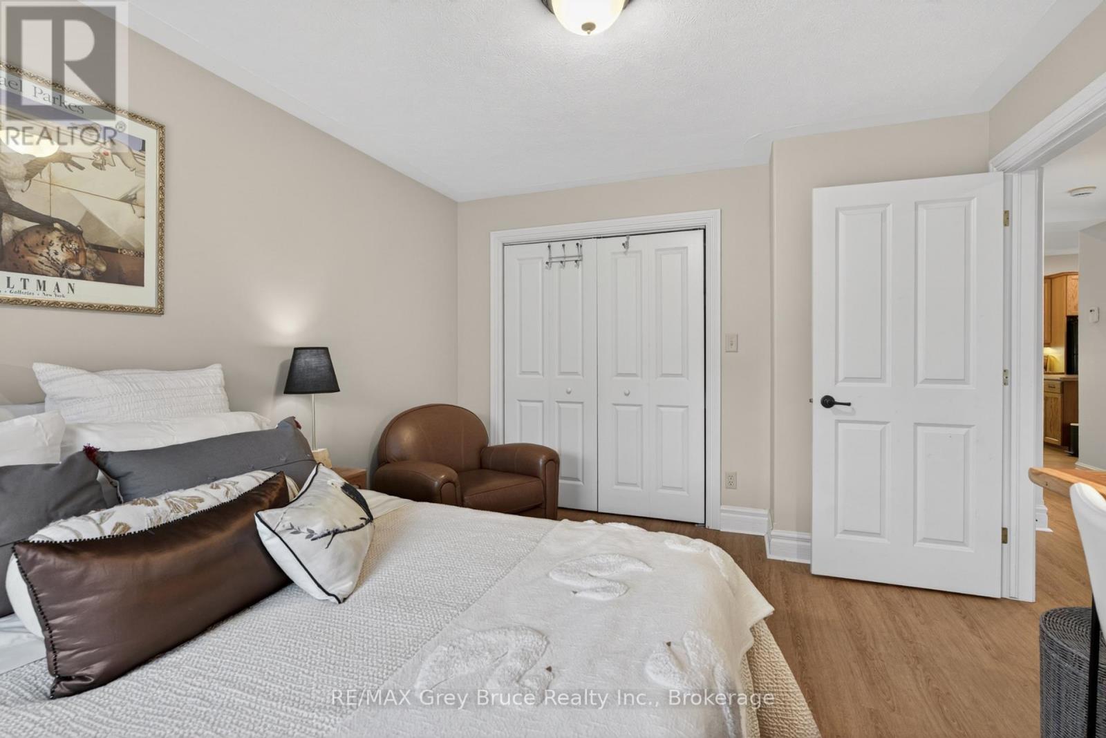 UNIT 6 - 355 PRINCESS STREET - 25