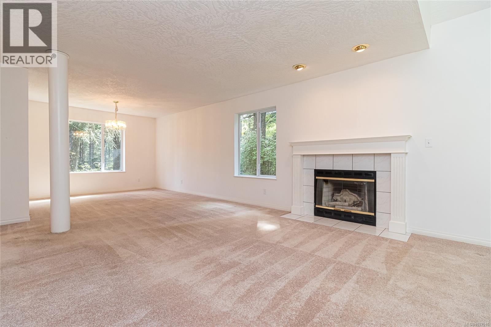609 Taurus Dr, Metchosin