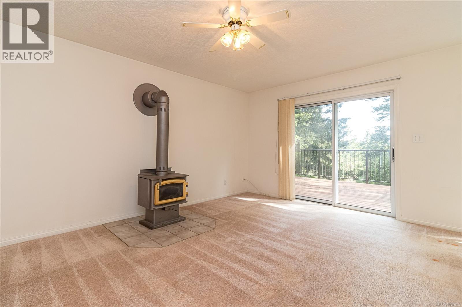 609 Taurus Dr, Metchosin