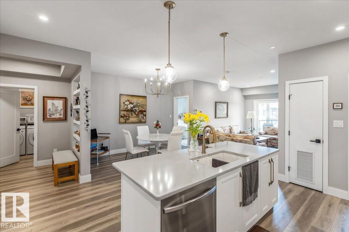 #428 7463 MAY CM NW, Edmonton