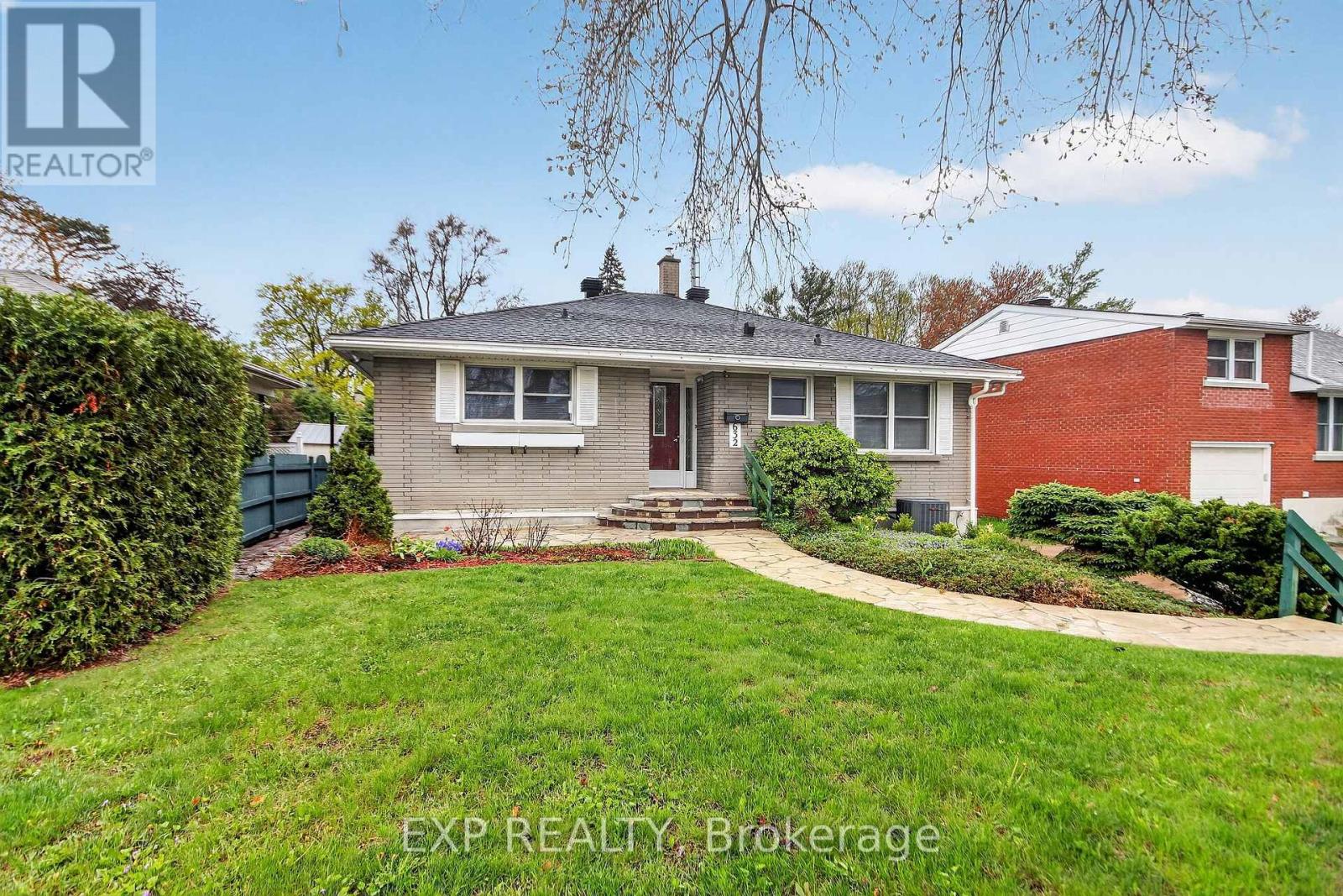 632 CHADBURN AVENUE - 1