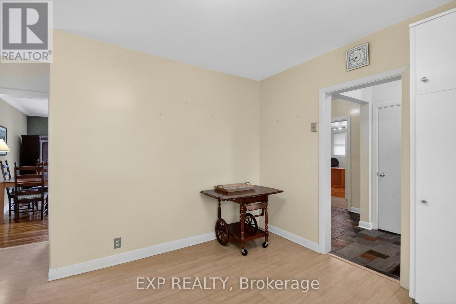 632 CHADBURN AVENUE - 10