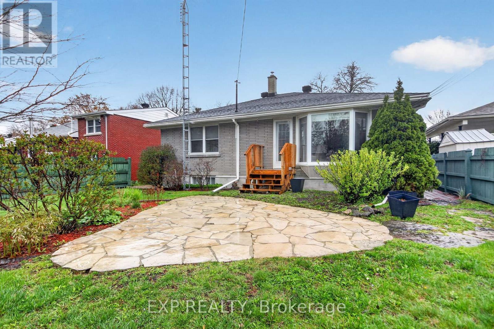 632 CHADBURN AVENUE - 17