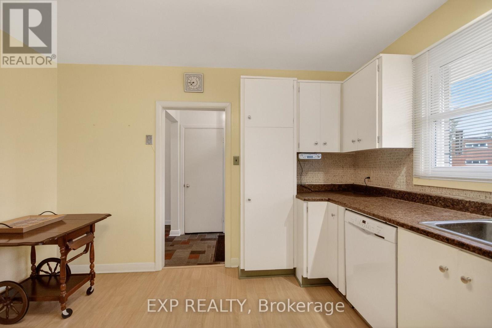 632 CHADBURN AVENUE - 9