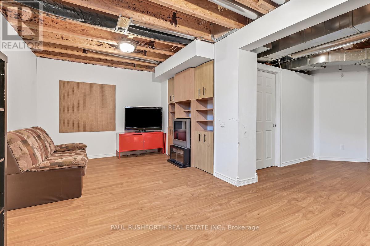 310 JASPER CRESCENT - 23